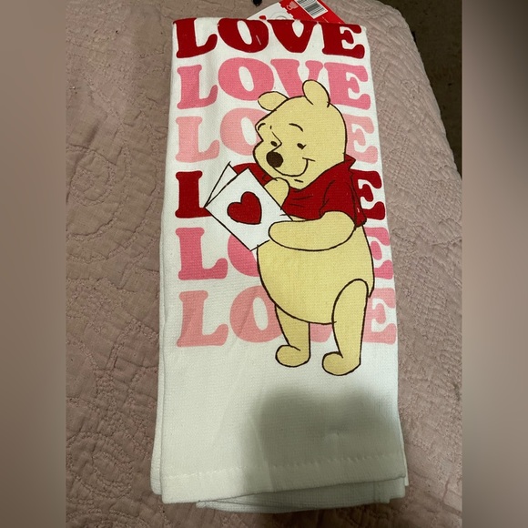 Disney Winnie The Pooh Love Dish Towel Set includes 2 - Picture 3 of 4